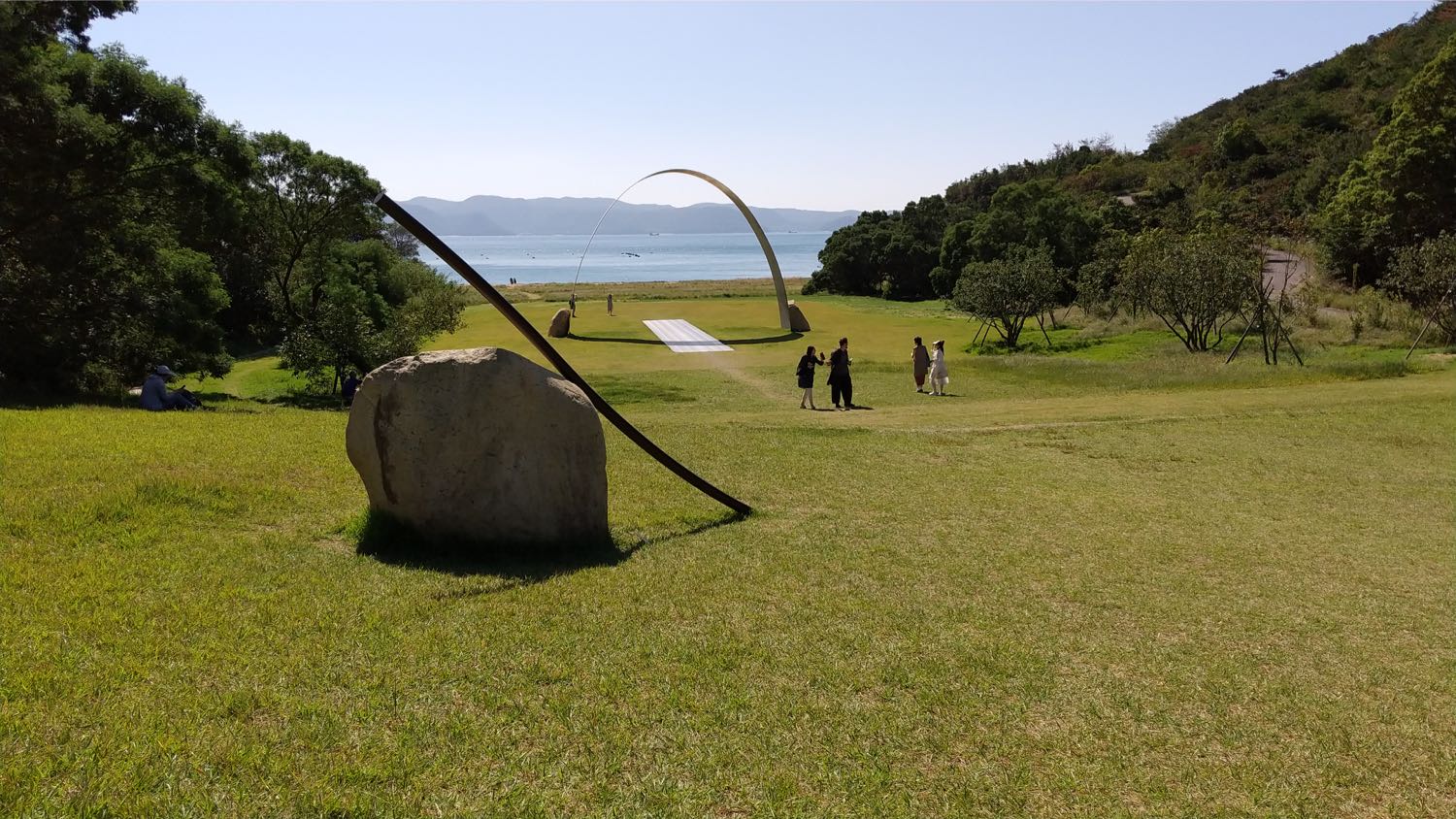 直島のベネッセハウス美術館